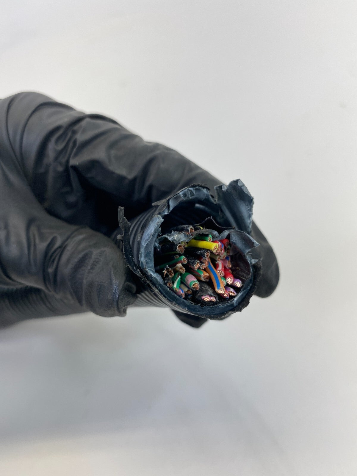 2001-2004 Nissan Pathfinder 3.5L Engine Left Side Relay Box Fusebox 7154-3079