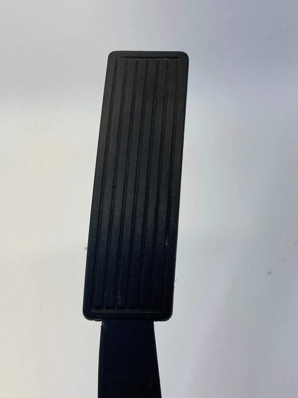 2006-2011 CHEVROLET HHR ACCELERATOR GAS PEDAL TRAVEL SENSOR ASSEMBLY 22710861