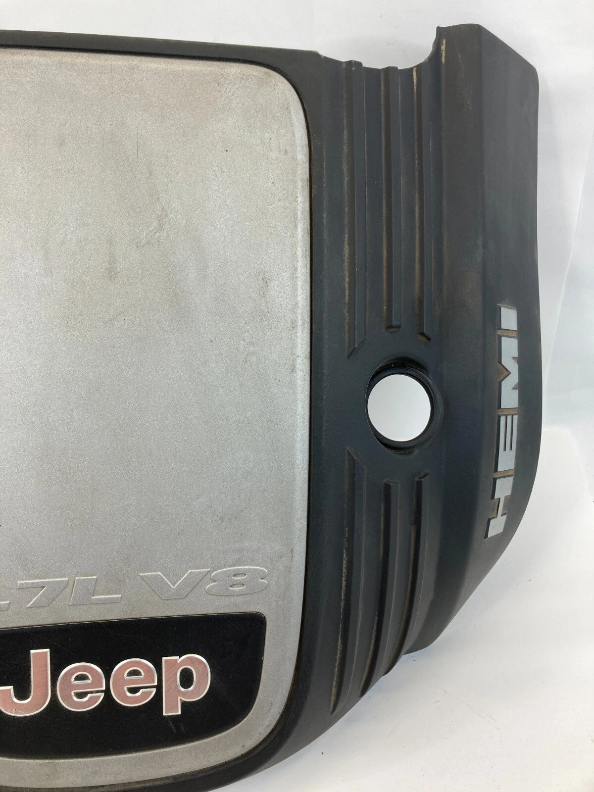 2005-2010 JEEP GRAND CHEROKEE COMMANDER 5.7L V8 HEMI ENGINE COVER 53013789AA OEM