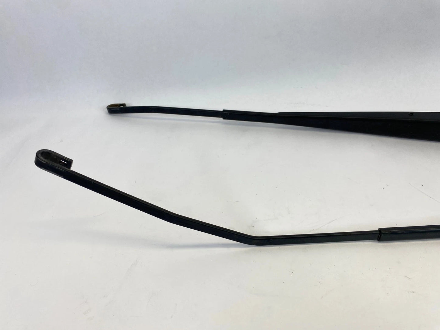 2009-2014 HONDA FIT HATCHBACK FRONT RIGHT & LEFT WINDSHIELD WIPER ARMS SET OEM