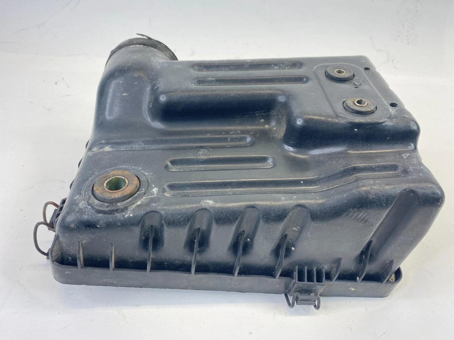 96-00 HYUNDAI ELANTRA 2.0L AIR CLEANER INTAKE BOX LOWER COVER 28112-23002 OEM