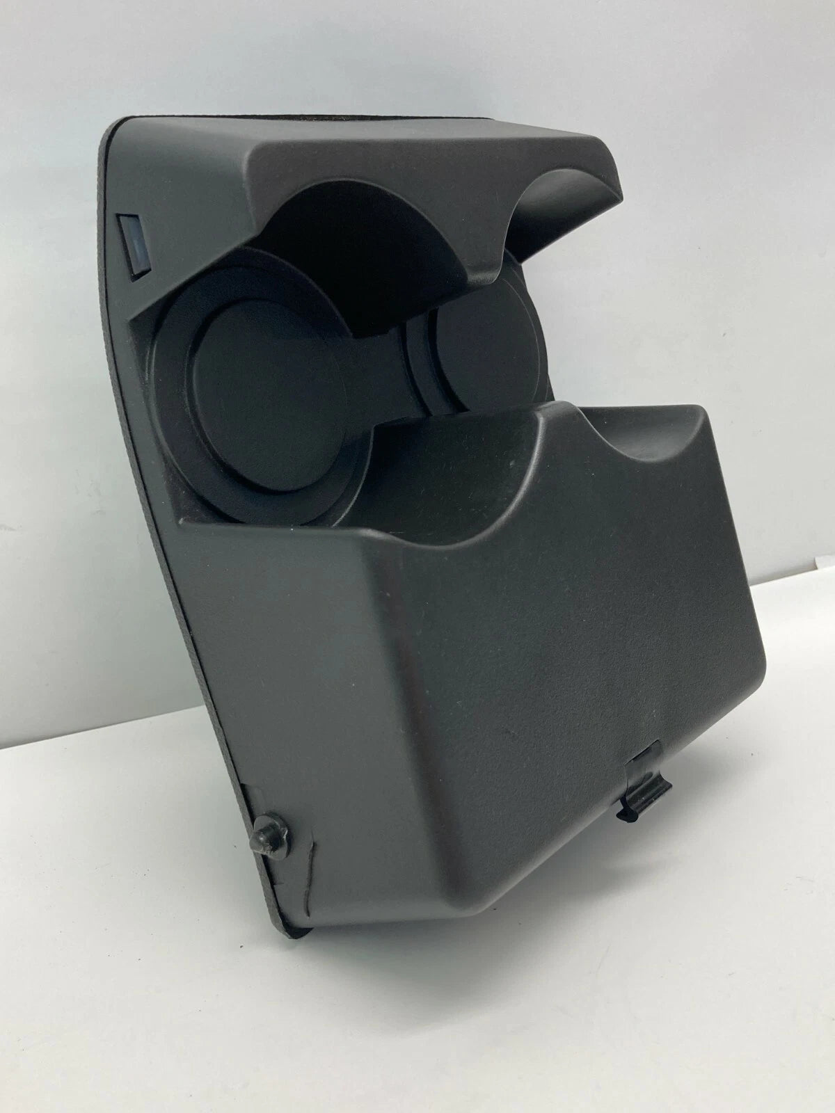 05 06 07 08 09 10 PONTIAC G6 REAR CENTER CONSOLE FOLDING DOWN DOUBLE CUP HOLDER