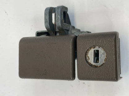 1996-2002 TOYOTA 4RUNNER GLOVE BOX STORAGE COMPARTMENT HANDLE LATCH MECHANISM