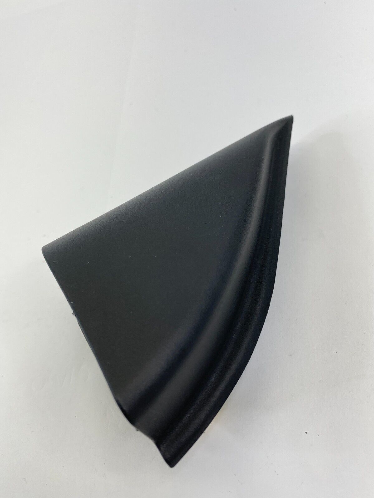 06-11 Hyundai Accent Front Left Side Door Mirror Corner Cover Trim 87650-1E000