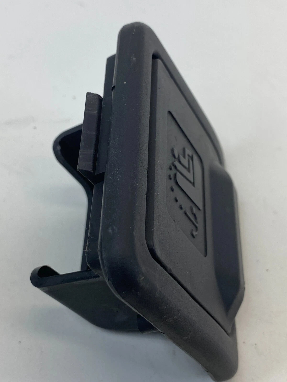 2011-2014 HYUNDAI SONATA REAR DECK SEAT CHILD SAFETY ANCHOR HOOK COVER TRIM