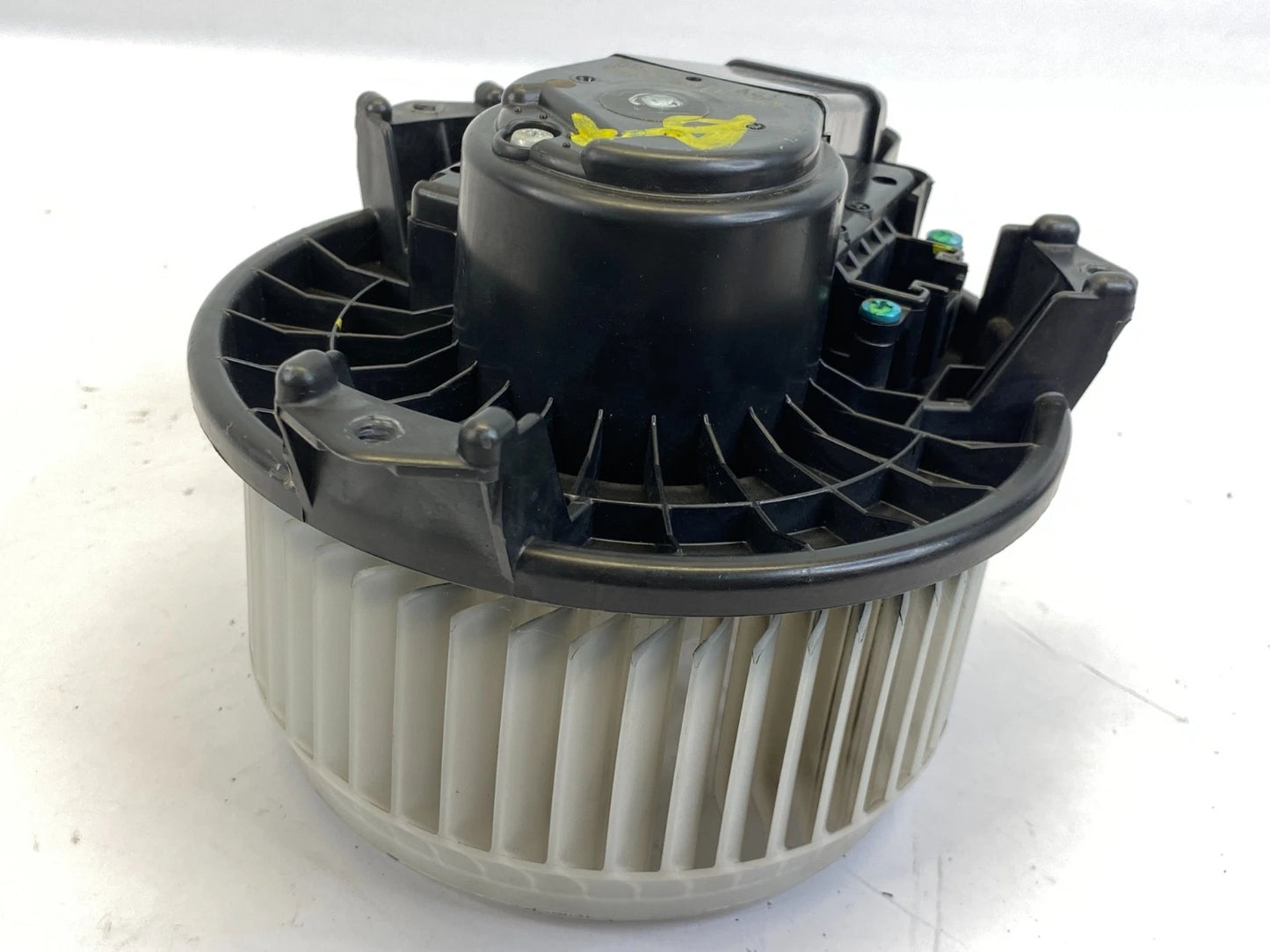 2003-2008 TOYOTA COROLLA MATRIX 1.8L HVAC HEATER BLOWER MOTOR ASSEMBLY OEM