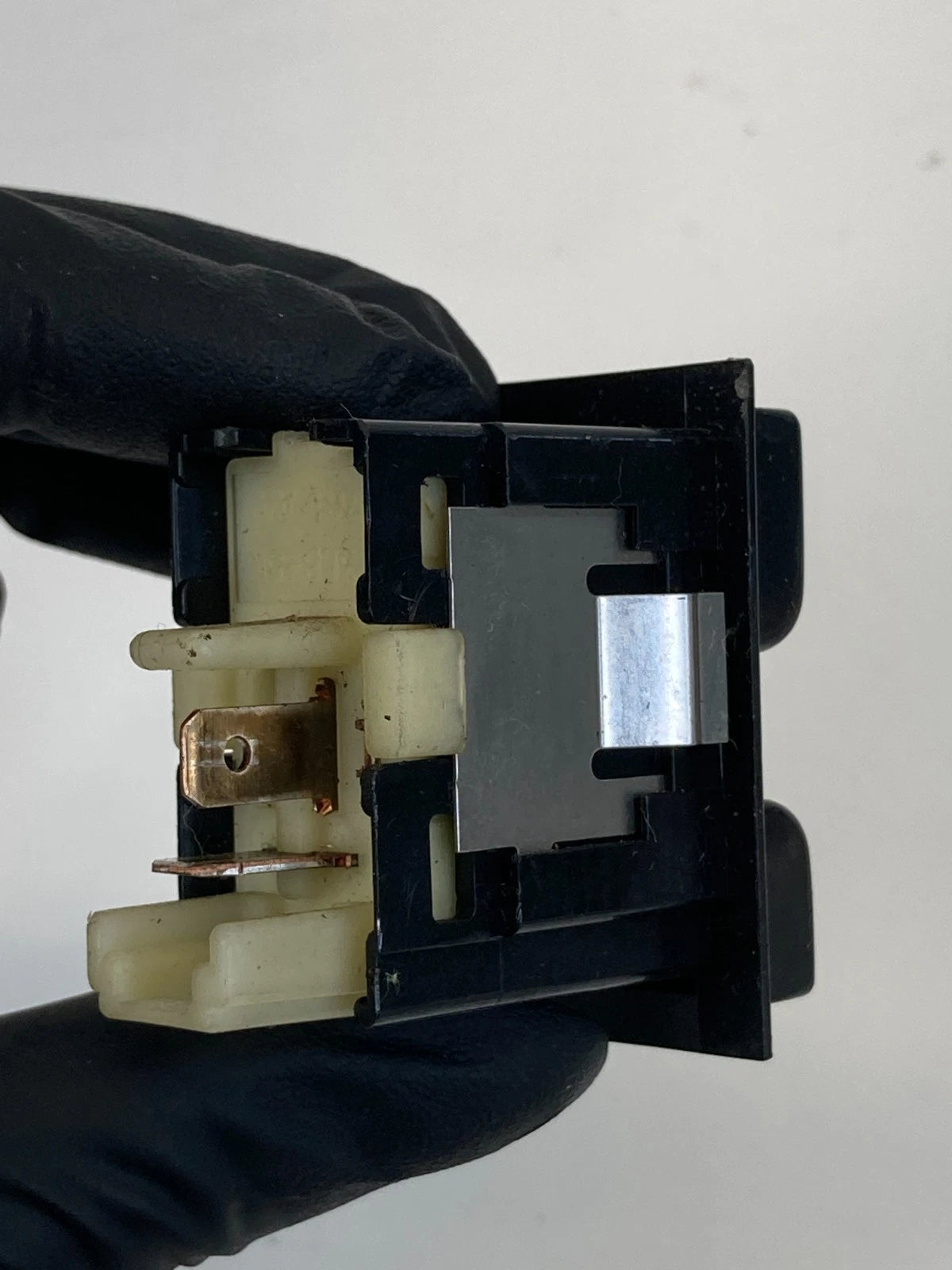 2004 Lincoln Navigator Rear Air Suspension Height Level Sensor Switch OEM