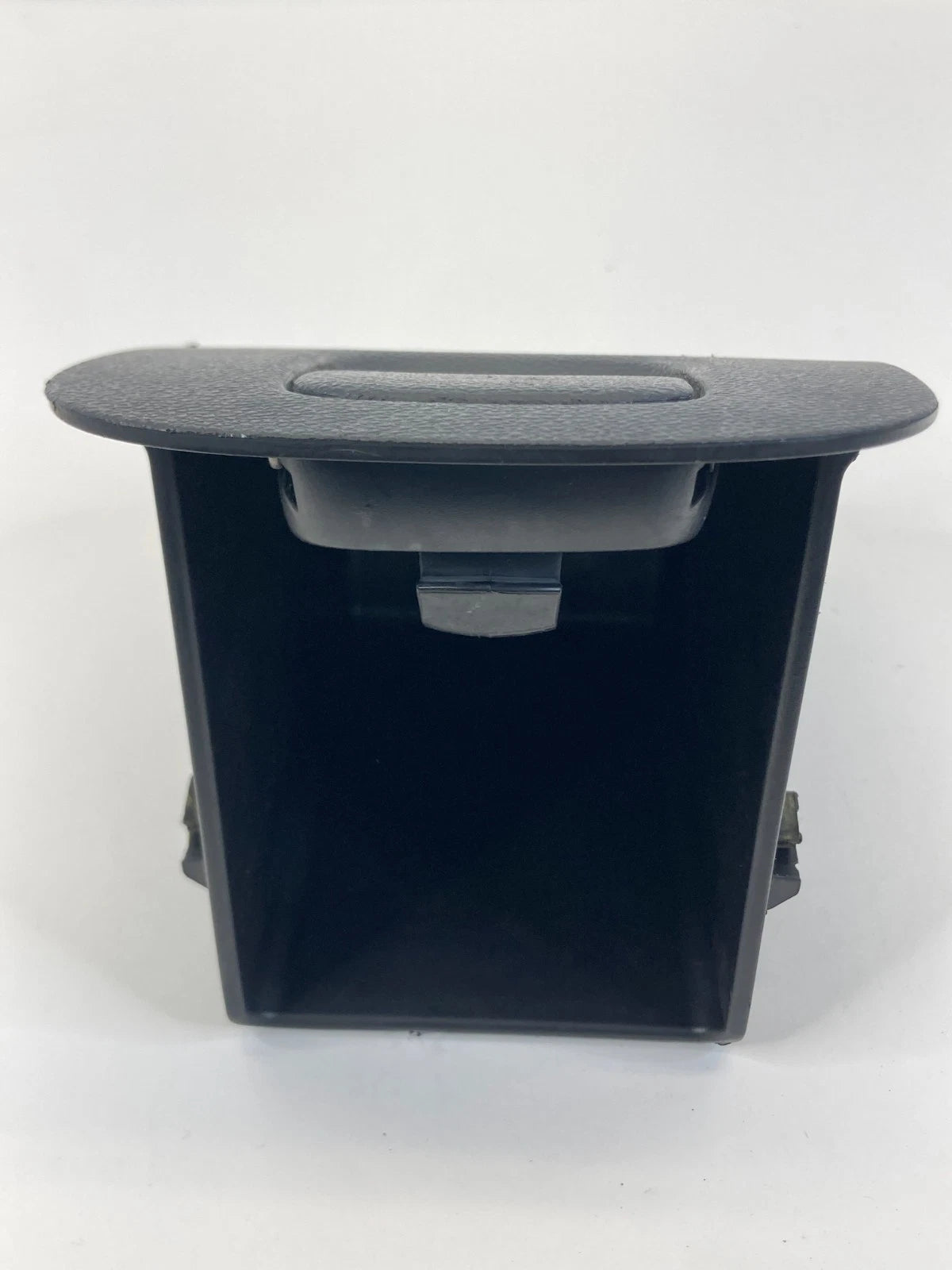 2017-2020 Chevrolet Trax Dash Interior Fuse Box Cover Coin Tray Assy OEM