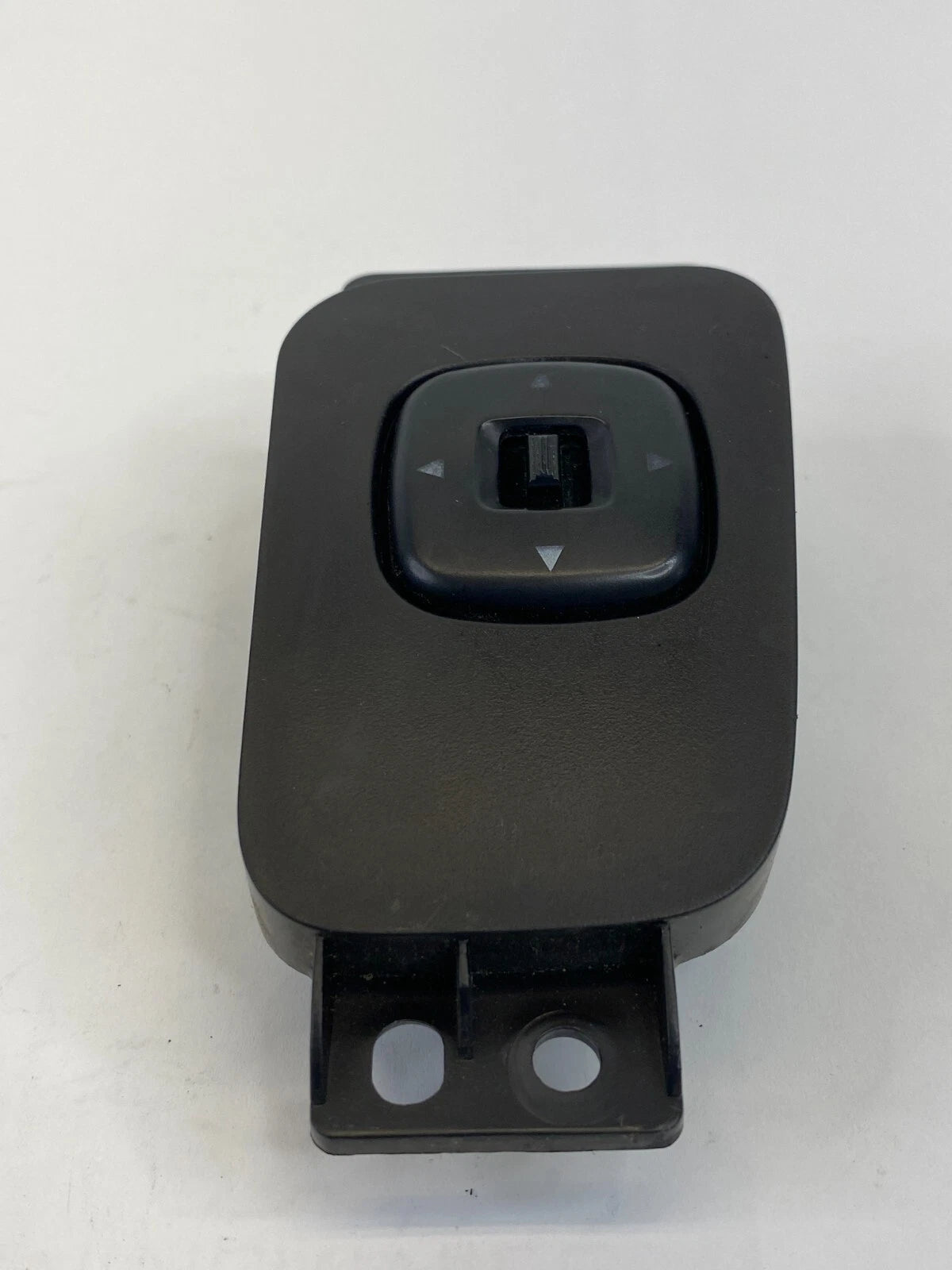 2002-2006 MAZDA MPV DASH POWER MIRROR CONTROL SWITCH BUTTON LD47-66-600 OEM