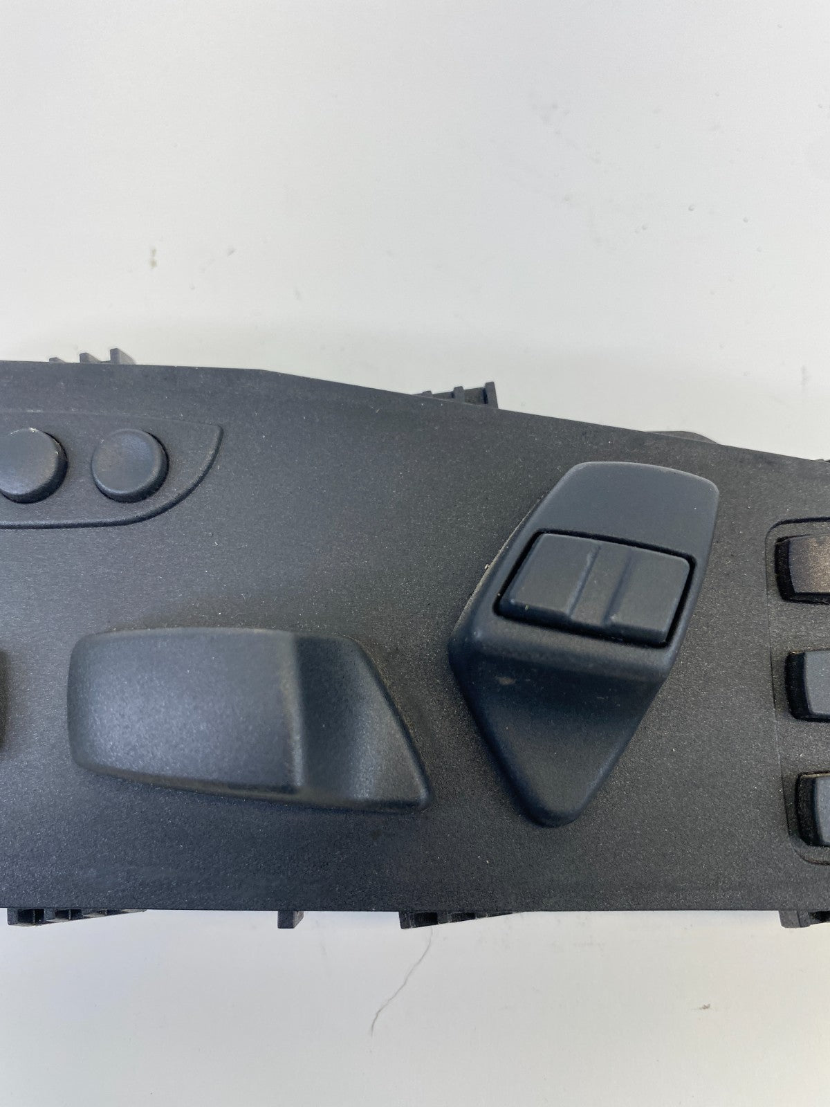 2009 2010 BMW 535i xDrive Front Left Driver Seat Adjuster Switch 9-980-911 OEM