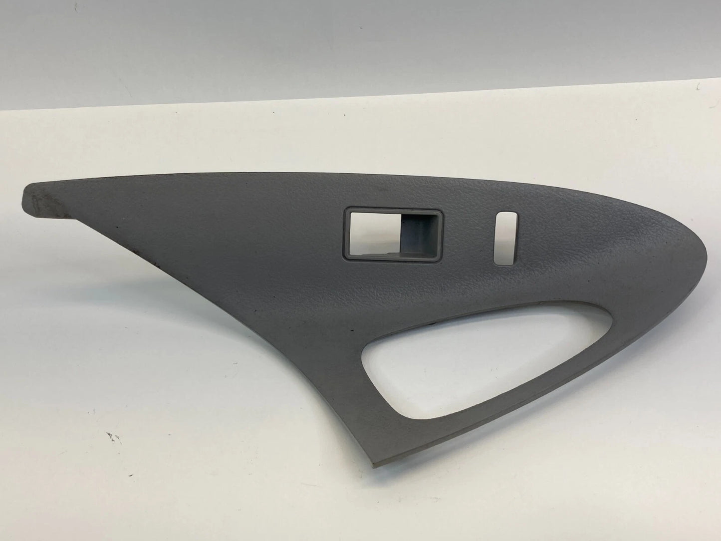 2010 2011 TOYOTA CAMRY FRONT RIGHT SIDE DOOR WINDOW SWITCH BEZEL TRIM 74231-0630