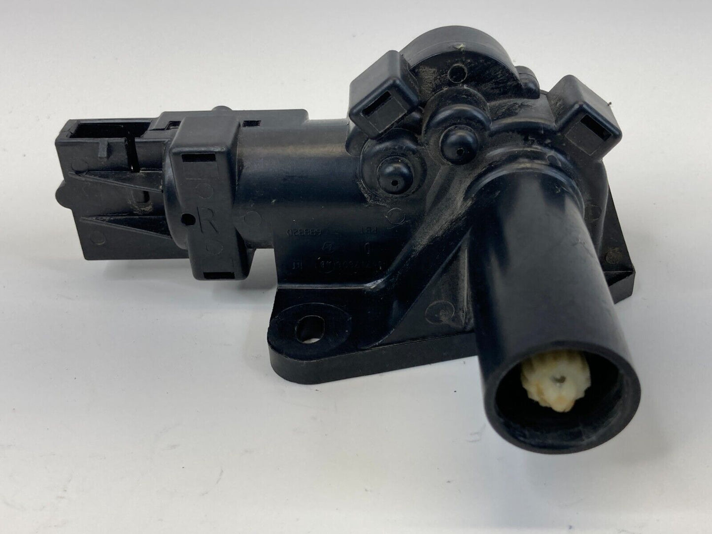 2009-2014 Volkswagen Routan Rear Right Quarter Handle Power Window 04717606AB