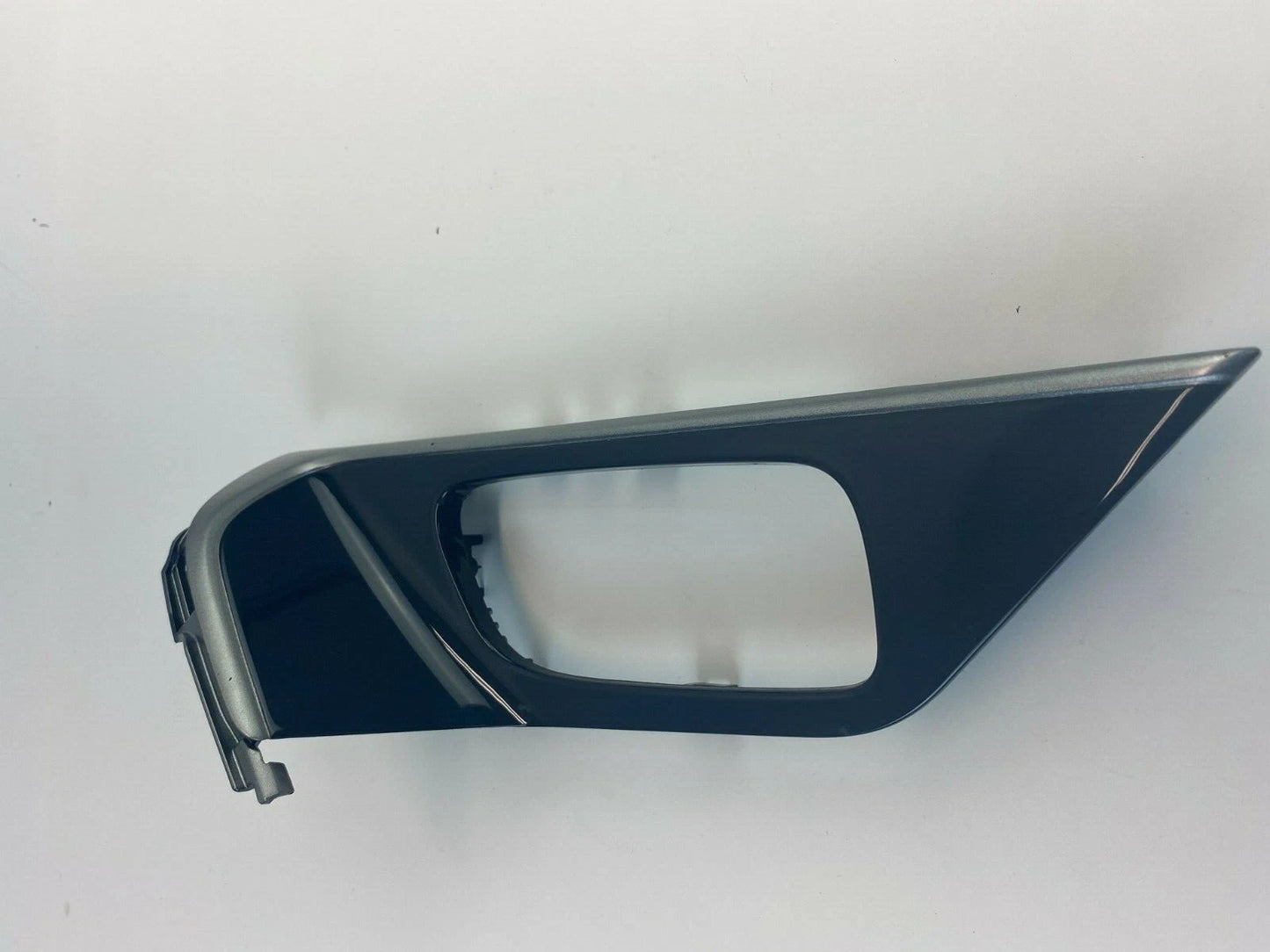13-18 NISSAN ALTIMA SEDAN FRONT RIGHT SIDE INNER DOOR HANDLE BEZEL TRIM 80964-3T