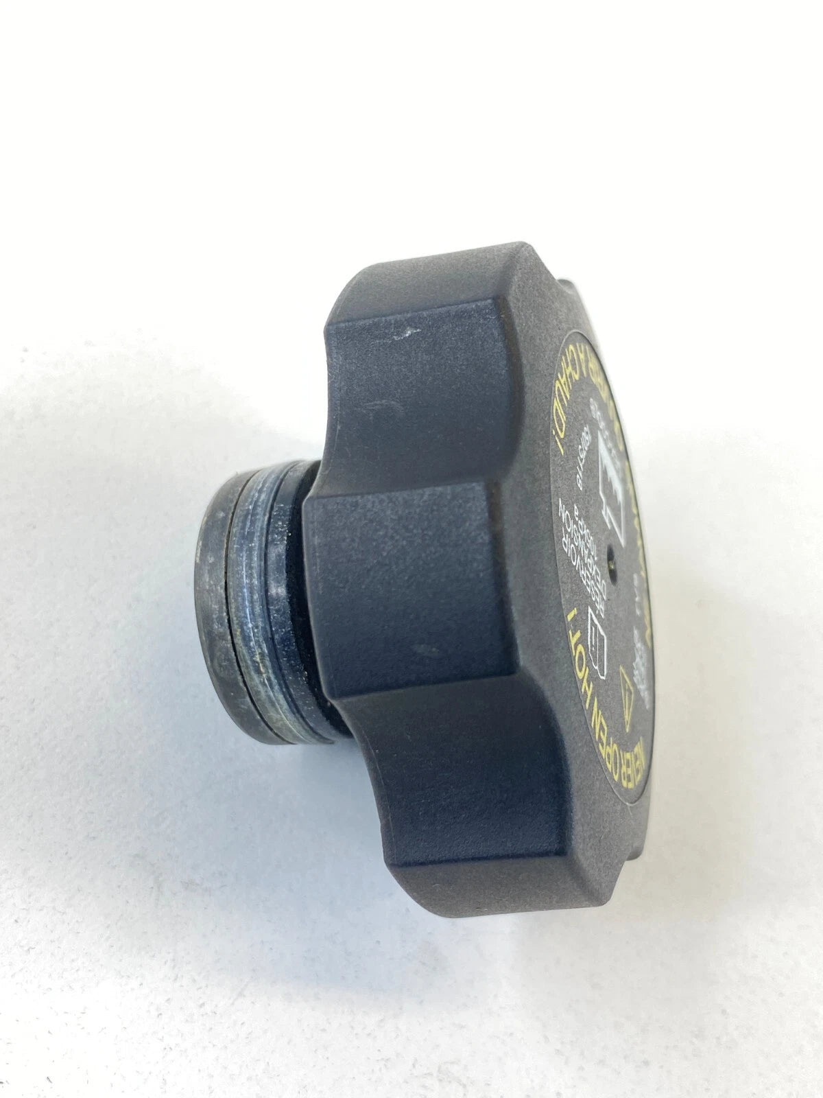 1999-2005 PONTIAC GRAND AM COOLANT RADIATOR OVERFLOW RESERVOIR CAP LID 15075118