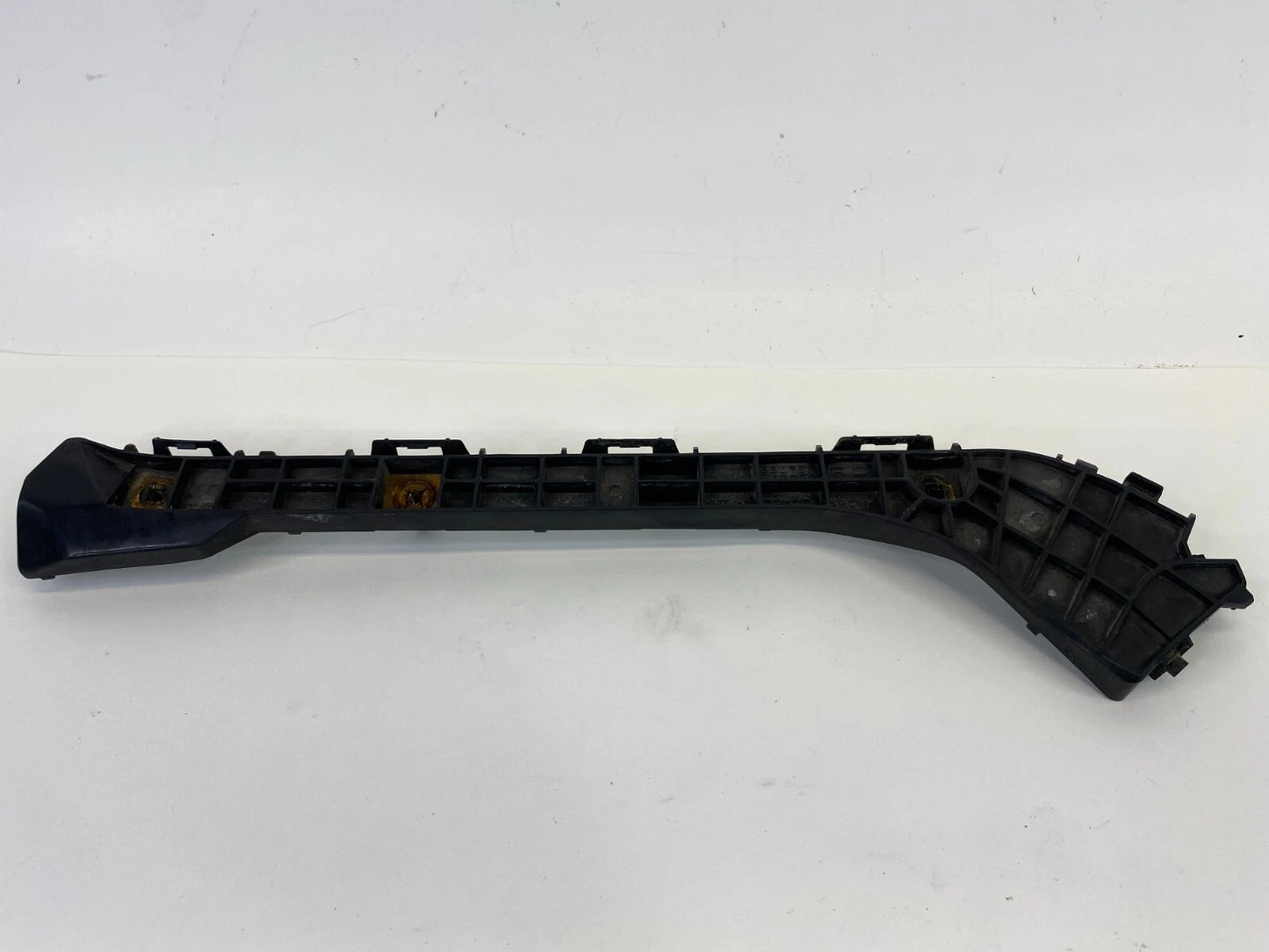 2010-2015 TOYOTA PRIUS REAR RH SIDE BUMPER MOUNTING BRACKET UNIT OEM 52575-47020