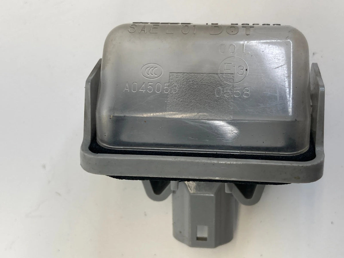 2007-2012 MAZDA CX-7 CX7 REAR TRUNK LICENSE PLATE LIGHT LAMP 130-61971 OEM
