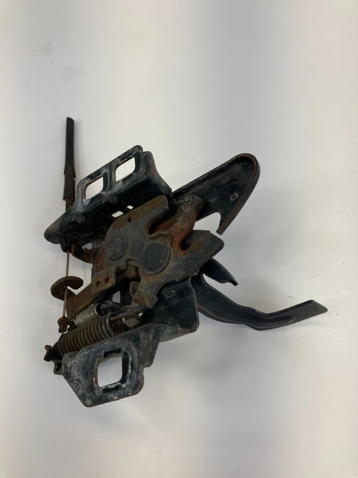 2008 2009 2010 2011 2012 CHEVROLET MALIBU HOOD LOCK LATCH RELEASE ACTUATOR OEM