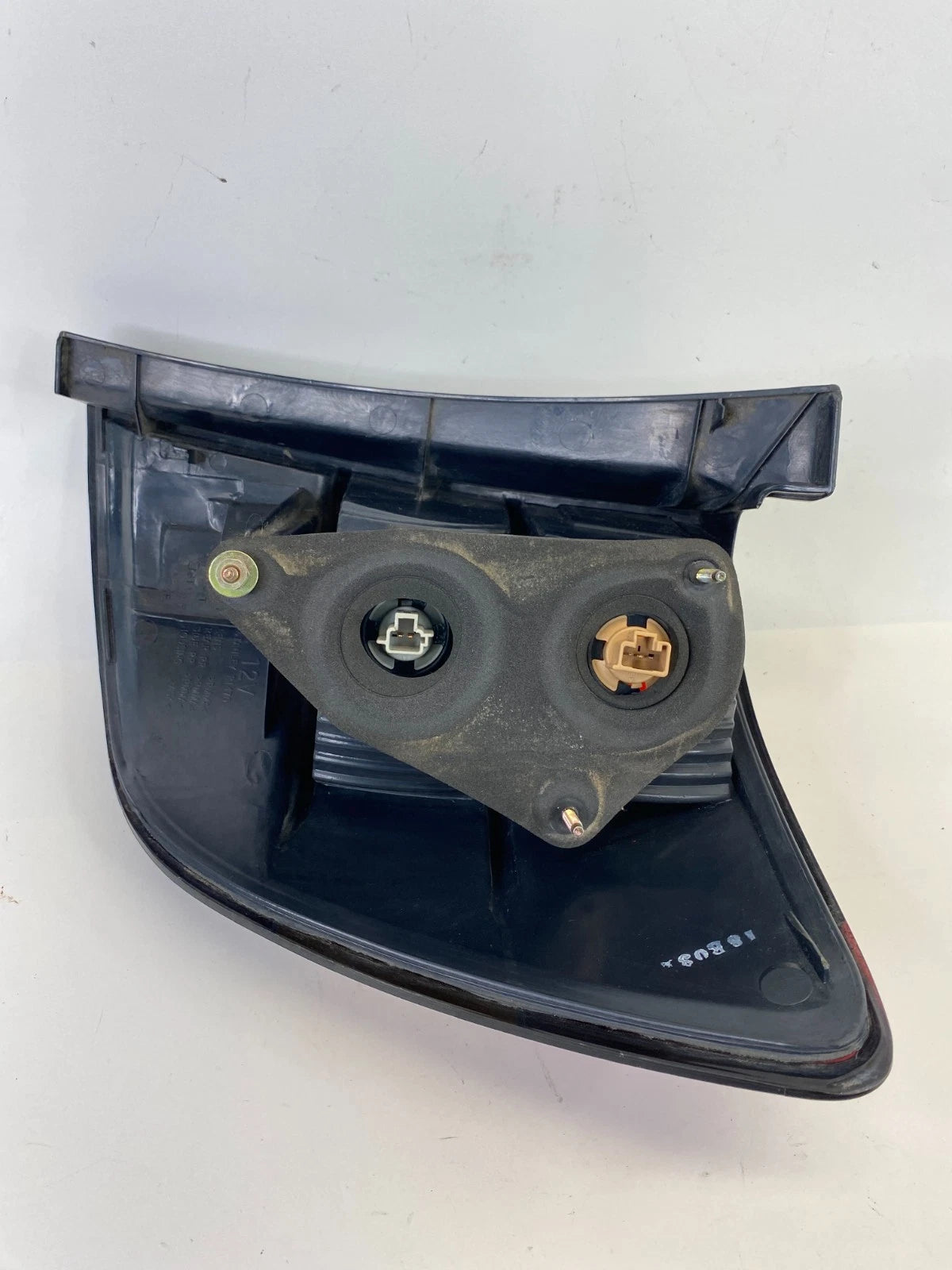 2003-2008 Pontiac Vibe Rear Left Driver Tail Light Taillight Taillamp OEM