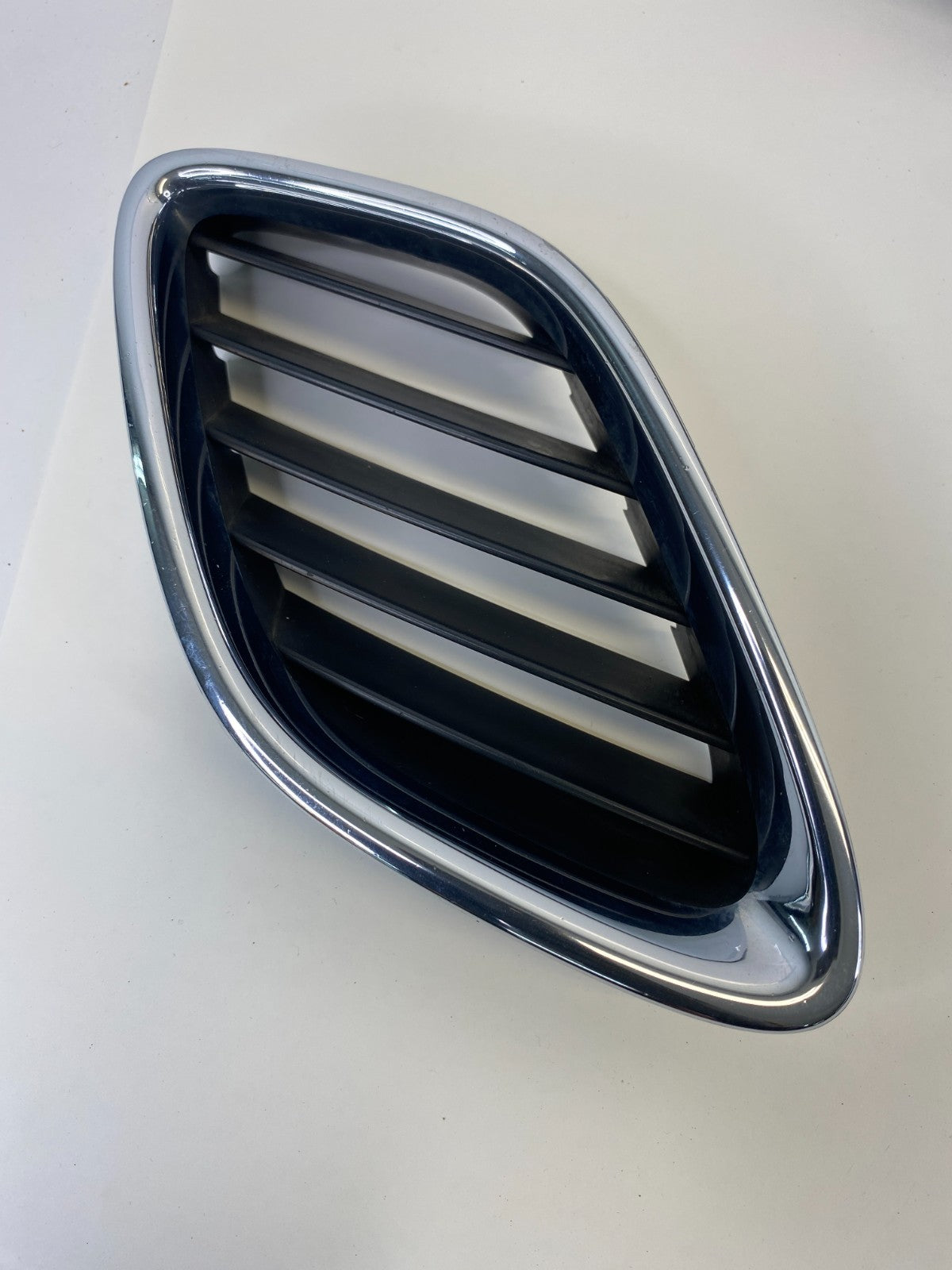 2003-2007 Saab 9-3 Sedan Front Bumper Radiator Center Grille Set of 3 OEM