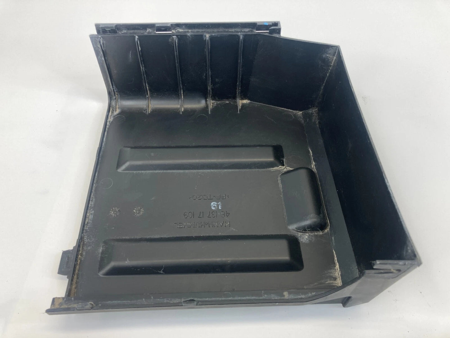 04-11 VOLVO S40 05-11 V50 AIR INTAKE CLEANER BOX LOWER COVER LID 30650076 OEM