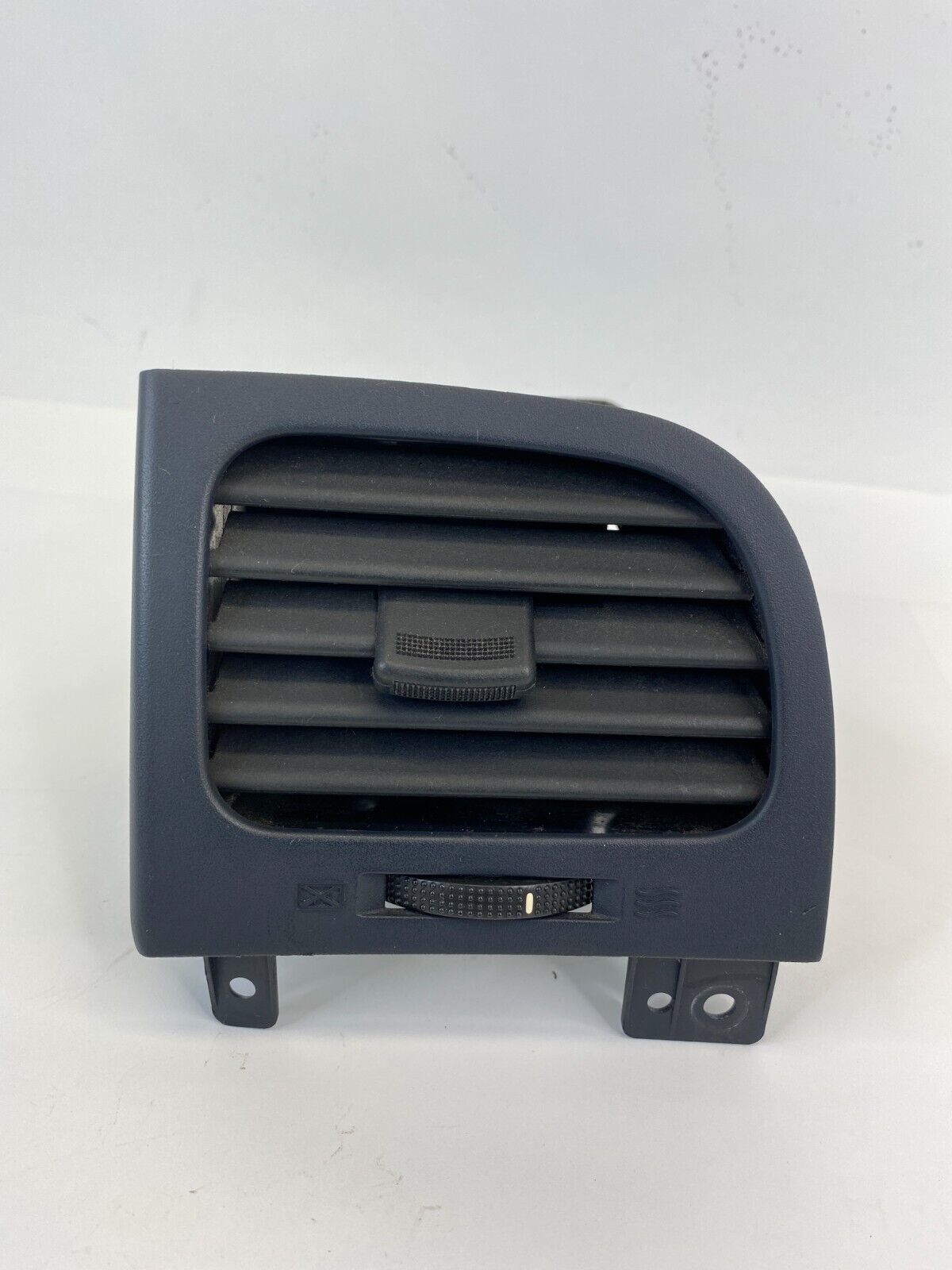 2007-2009 Hyundai Accent Left Driver Side Dash AC Air Vent Outlet 97460-1E000