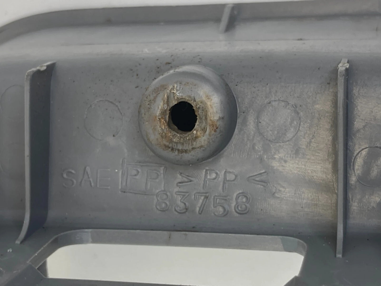 1999-2005 SUZUKI GRAND VITARA FRONT LEFT DOOR PULL HANDLE POCKET BEZEL OEM