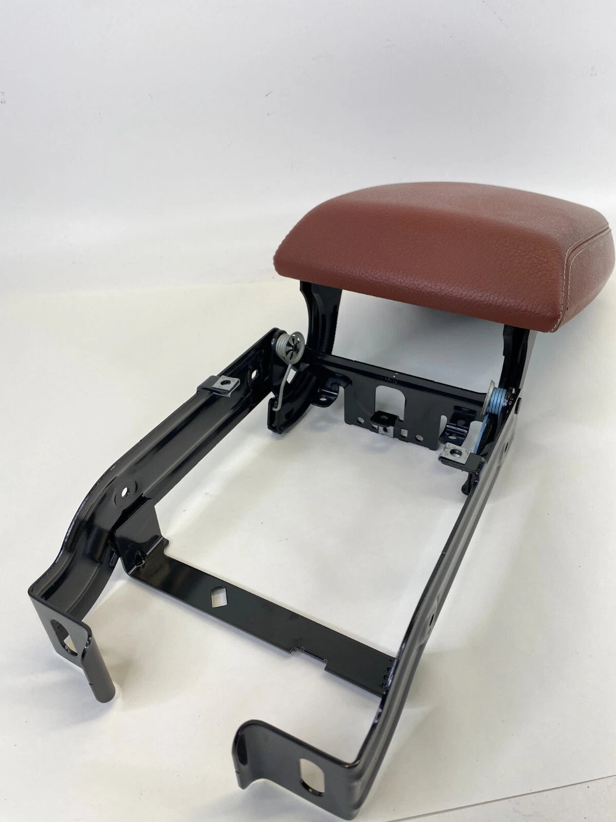 2011-2014 BMW X3 2015-2018 X4 FRONT CENTER CONSOLE ARMREST COVER LID RED-BROWN