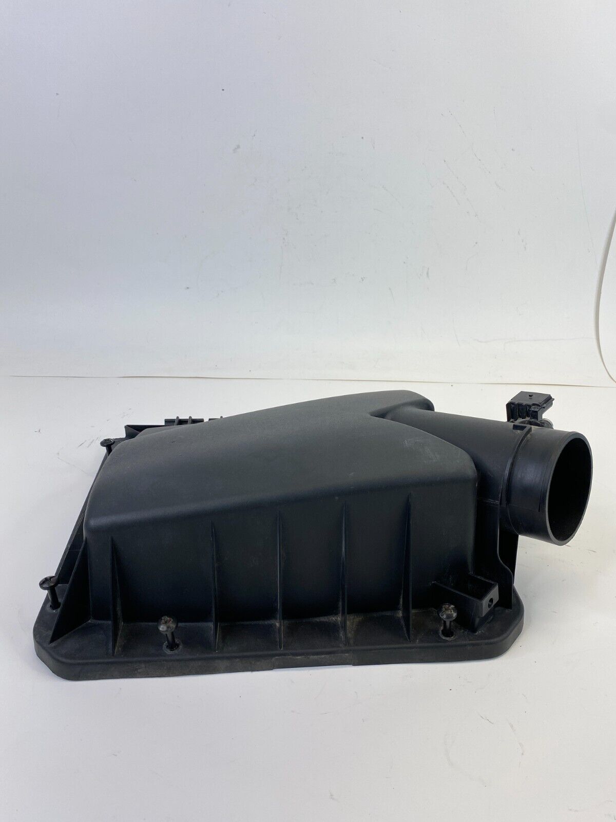 2013-2015 Chevrolet Malibu 2.5L L4 Air Cleaner Box Upper Cover w/ Maf Sensor OEM