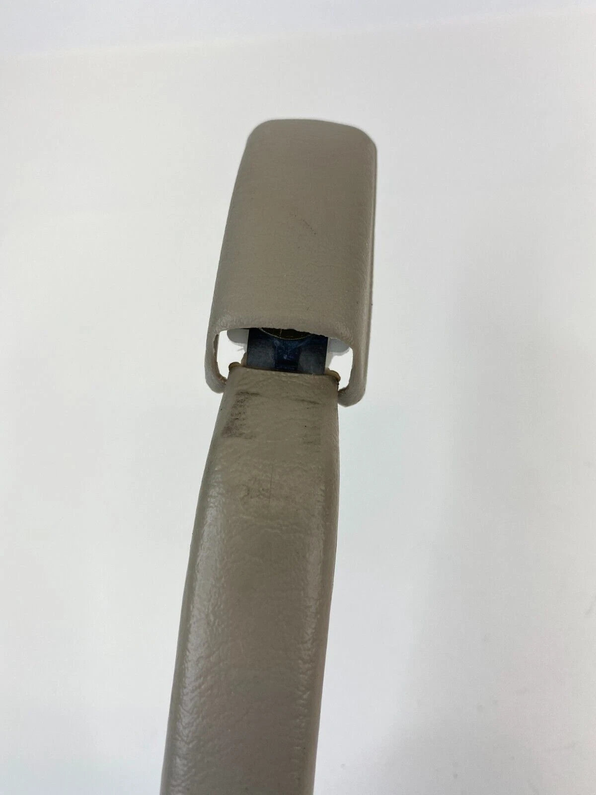 1998-2002 TOYOTA COROLLA FRONT RIGHT INSIDE ROOF GRIP GRAB ASSIST STRAP HANDLE