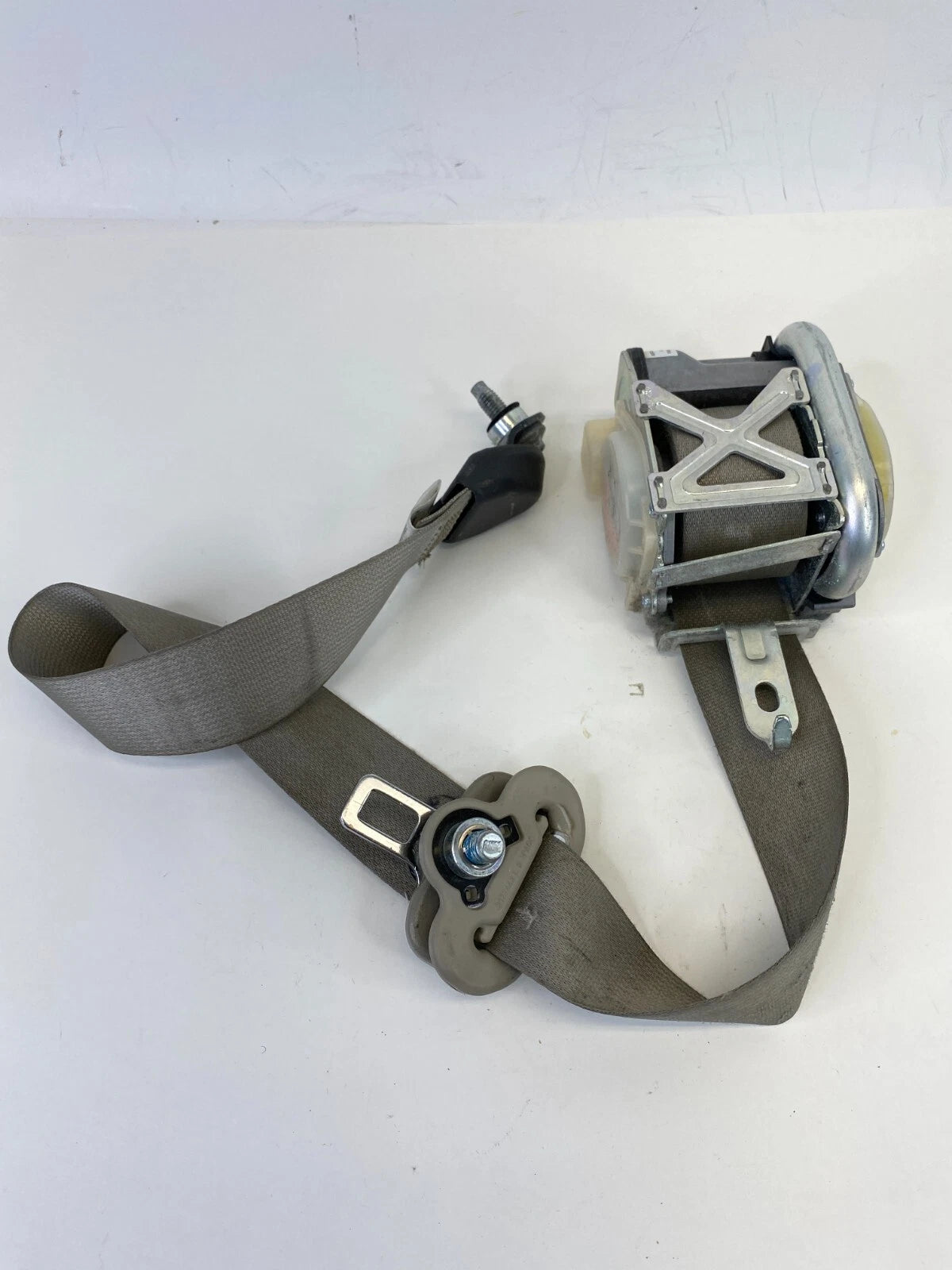 2011 2012 FORD FUSION LEFT DRIVER SIDE SEAT BELT RETRACTOR BE53-54611B09-AAW OEM