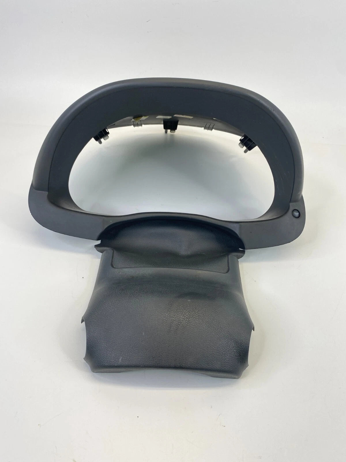 2012-2014 HYUNDAI ACCENT DASH CLUSTER BEZEL W/ UPPER COLUMN COVER 84851-1R000