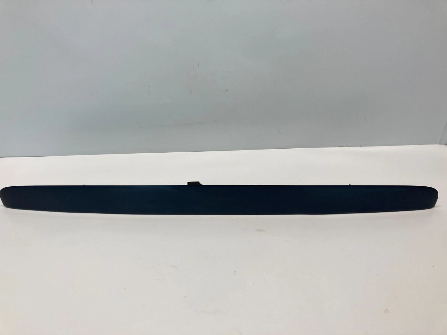 04-07 VOLVO S40 TRUNK LID LICENSE PLATE HANDLE BEZEL TRIM MOLDING 30699681 BLUE