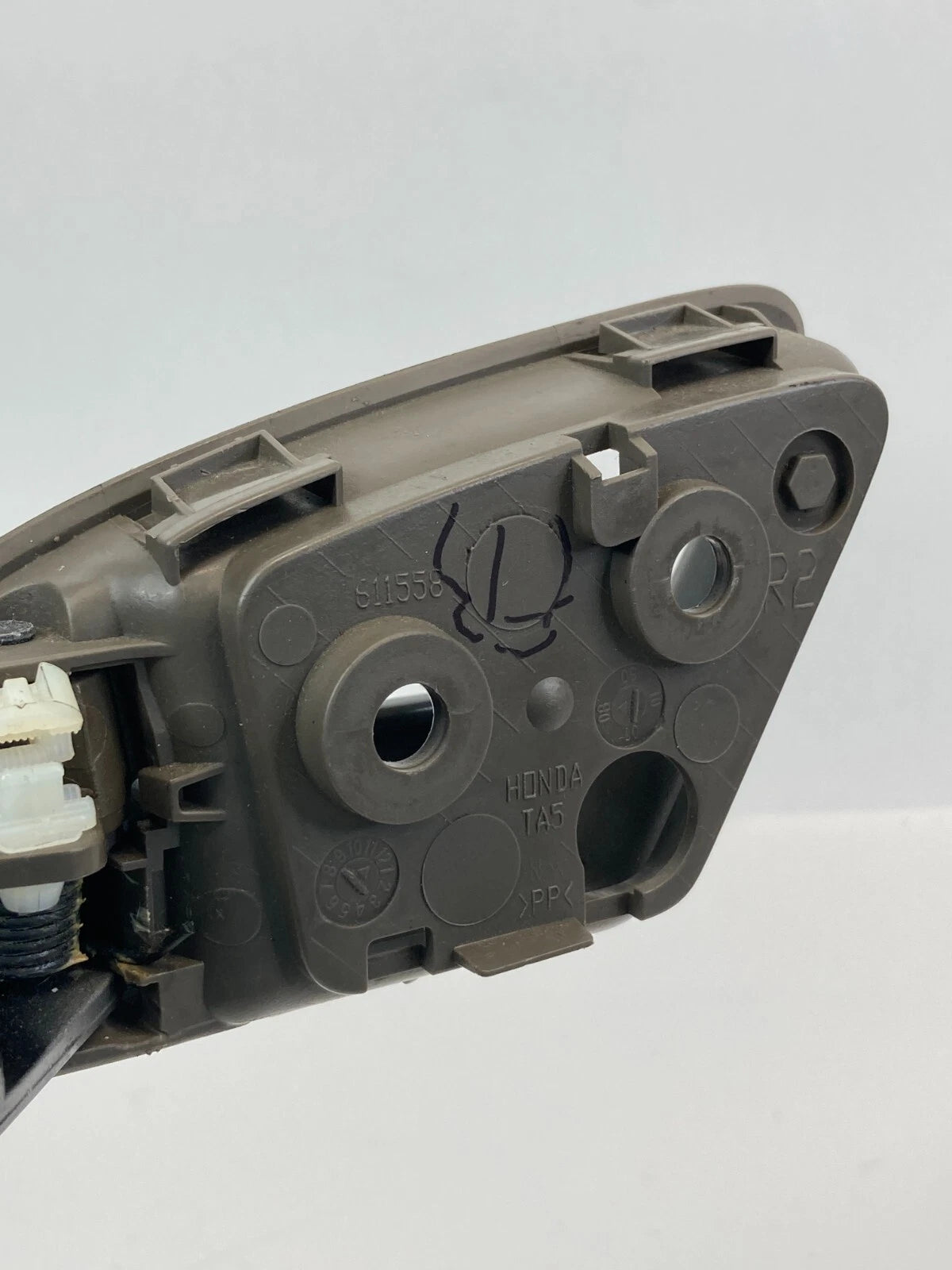 2008-2012 HONDA ACCORD SEDAN FRONT RIGHT PASSENGER SIDE INNER DOOR HANDLE 611558