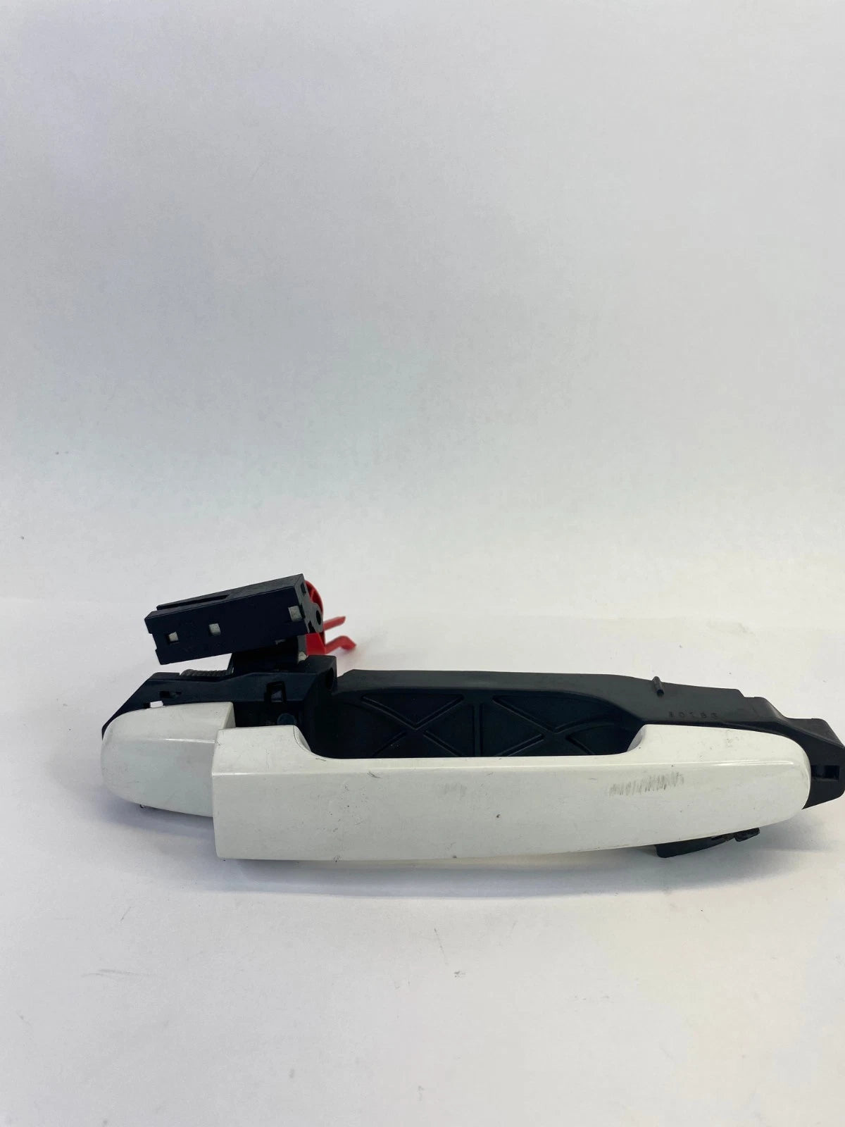 2009-2013 TOYOTA COROLLA RH PASSENGER SIDE OUTSIDE REAR DOOR HANDLE ASSEMBLY OEM