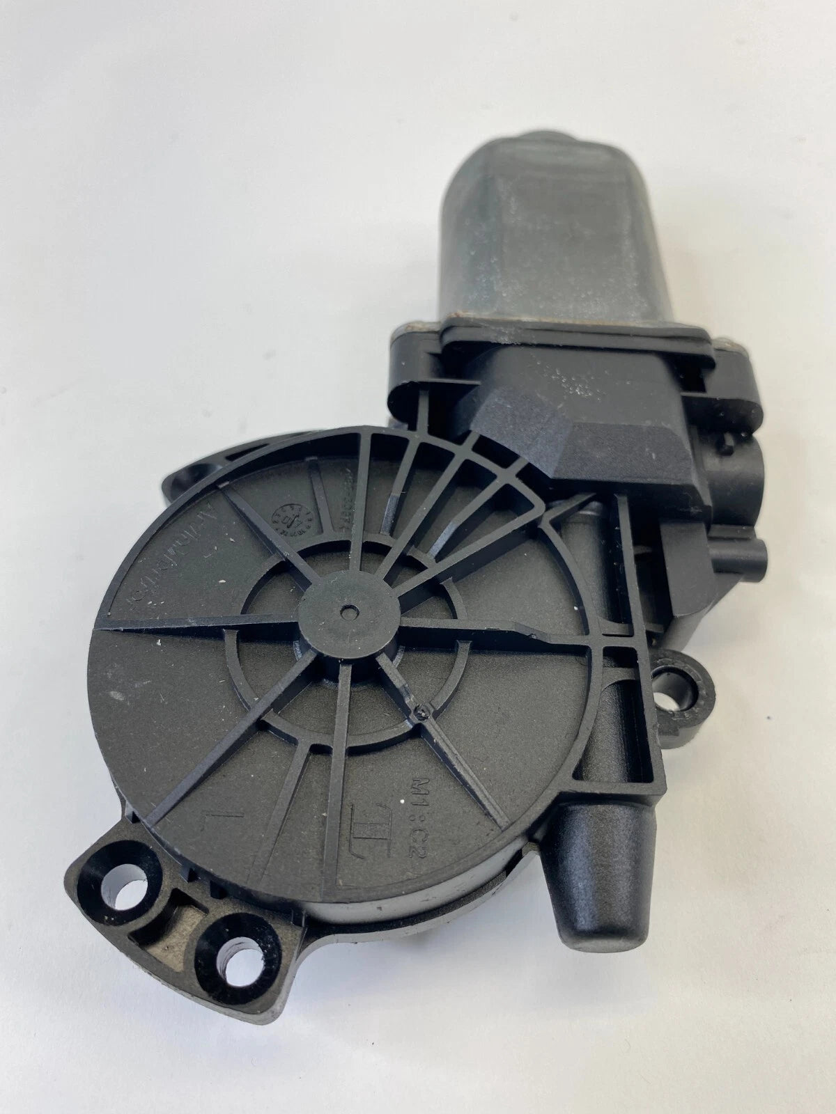 2006-2010 HYUNDAI SONATA REAR LEFT SIDE DOOR POWER WINDOW MOTOR ASSEMBLY 400899