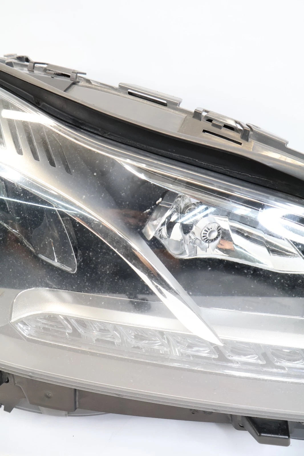 14-16 MERCEDES E350 RH PASSENGER HALOGEN HEADLIGHT HEADLAMP DRL OEM 2128209459
