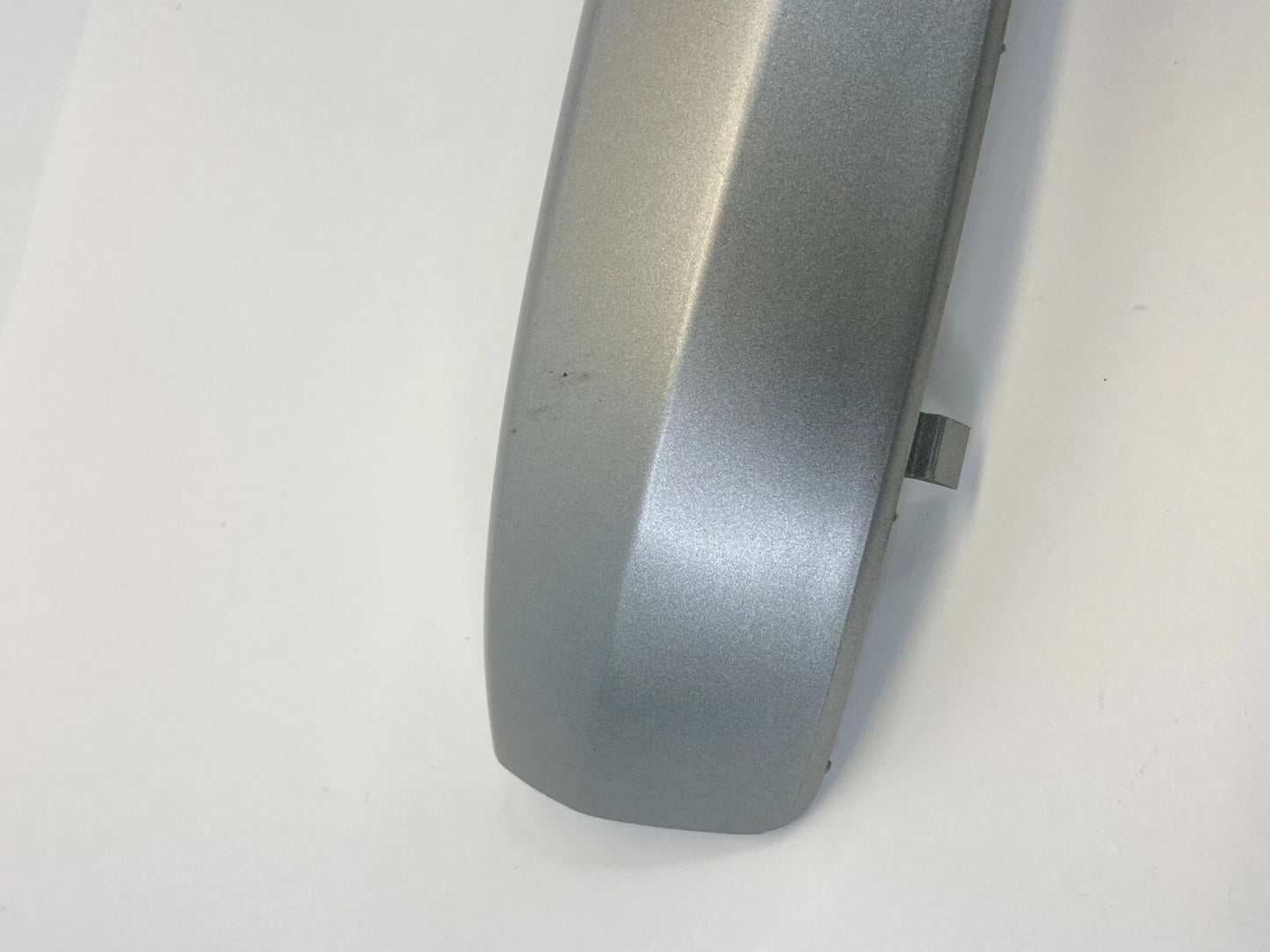 10 11 TOYOTA PRIUS FRONT RIGHT INTERIOR DOOR PULL HANDLE TRIM COVER 74612-47010