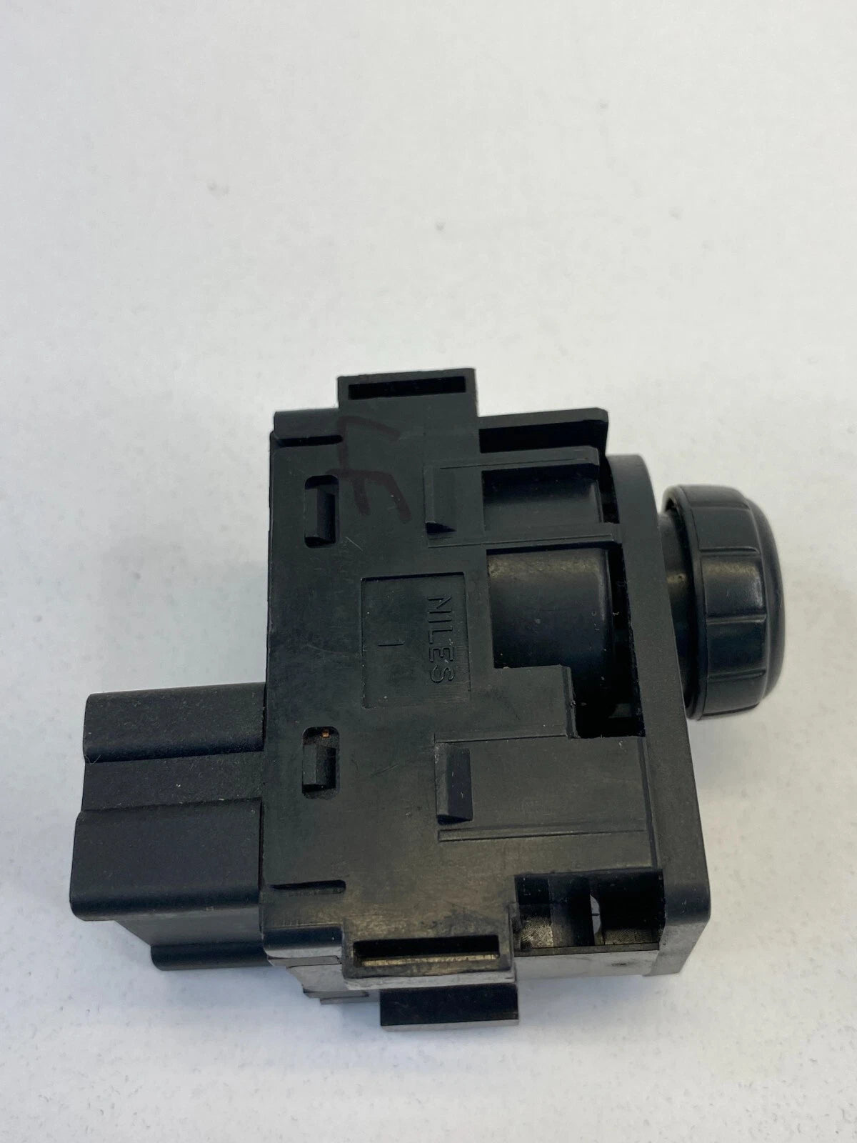 02-06 NISSAN ALTIMA 07-12 SENTRA LEFT DRIVER DOOR POWER MIRROR CONTROL SWITCH