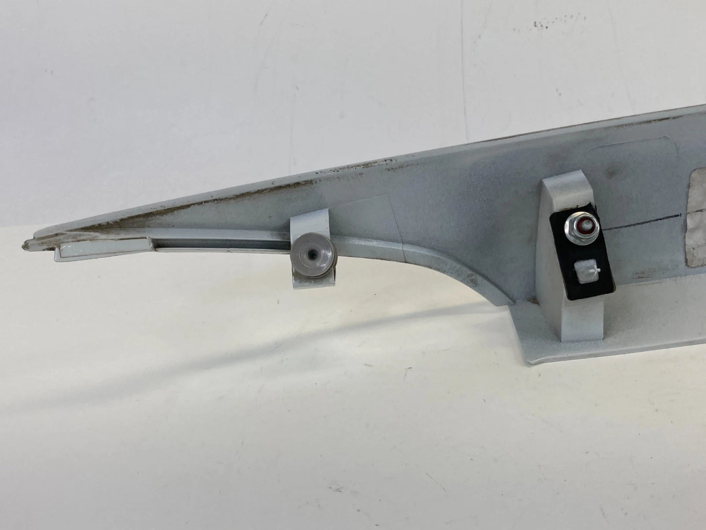 2012-2018 FORD FOCUS SEDAN TRUNK DECK LID FINISH MOLDING PANEL ASSY OEM