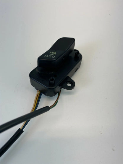 2004 2005 2006 KIA AMANTI REAR LEFT SIDE DOOR WINDOW CONTROL SWITCH BUTTON OEM