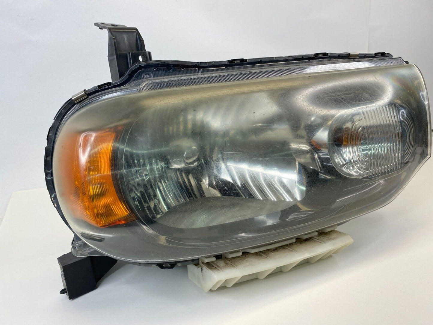 2009-2014 Nissan Cube Wagon 4-DR Front Right Headlight Headlamp Light Assembly