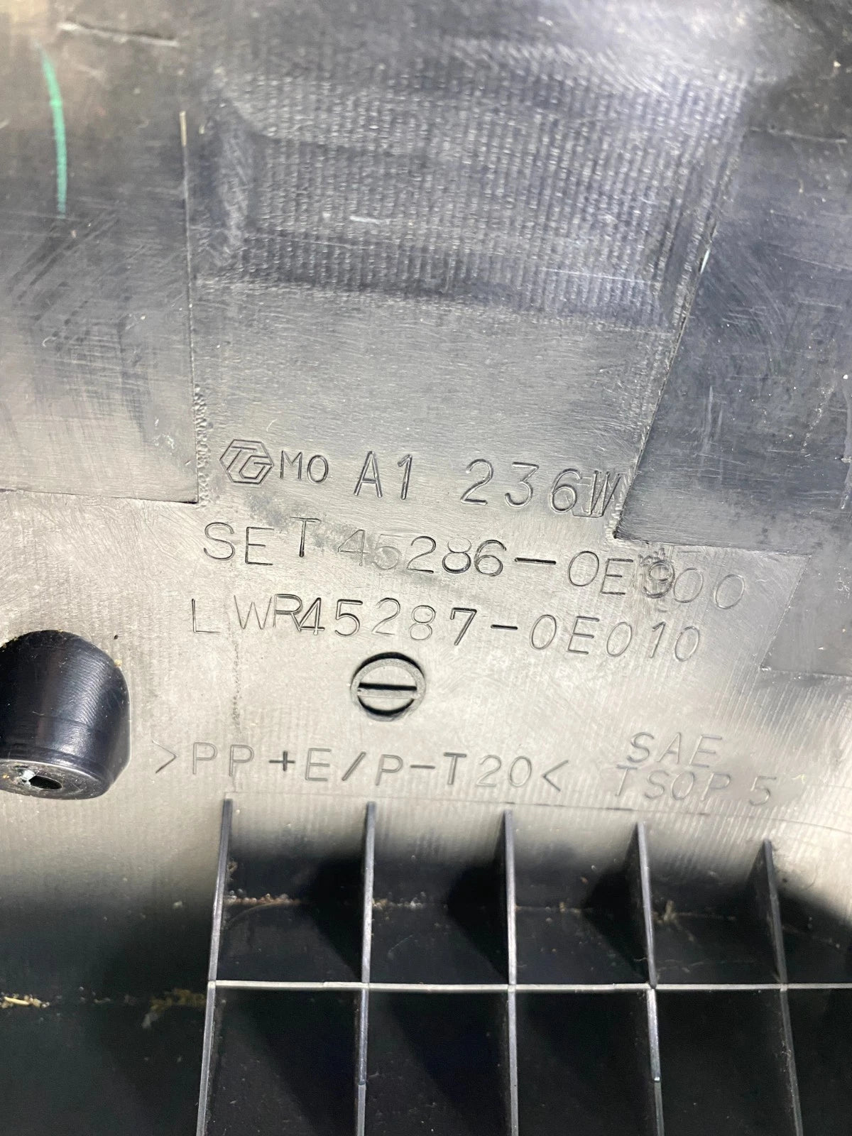 2007-2009 LEXUS RX350 STEERING COLUMN SHROUD COVER TRIM 45286-0E900 OEM