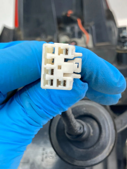 2014-2016 HYUNDAI ELANTRA LEFT DRIVER TAILLIGHT TAIL LAMP OUTER 92401-3X2 KOREA