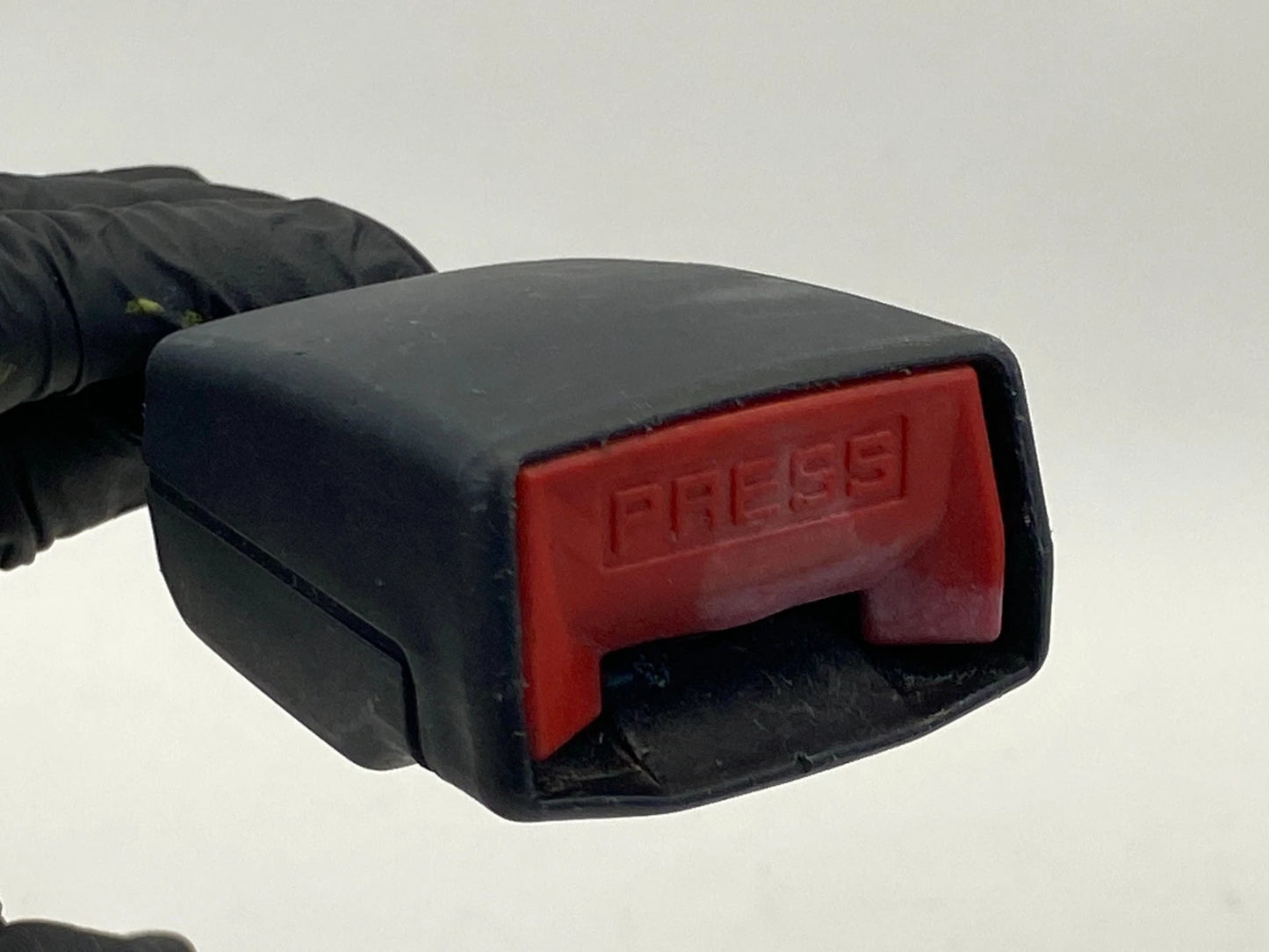 2011-2015 HYUNDAI SONATA SEAT BELT BUCKLE FRONT RIGHT PASSENGER UNIT OEM 405122A