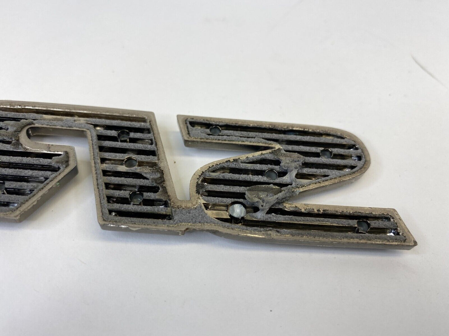 2001-2007 Toyota Sequoia Rear Pillar Side Emblem Logo Badge Symbol Nameplate SR5