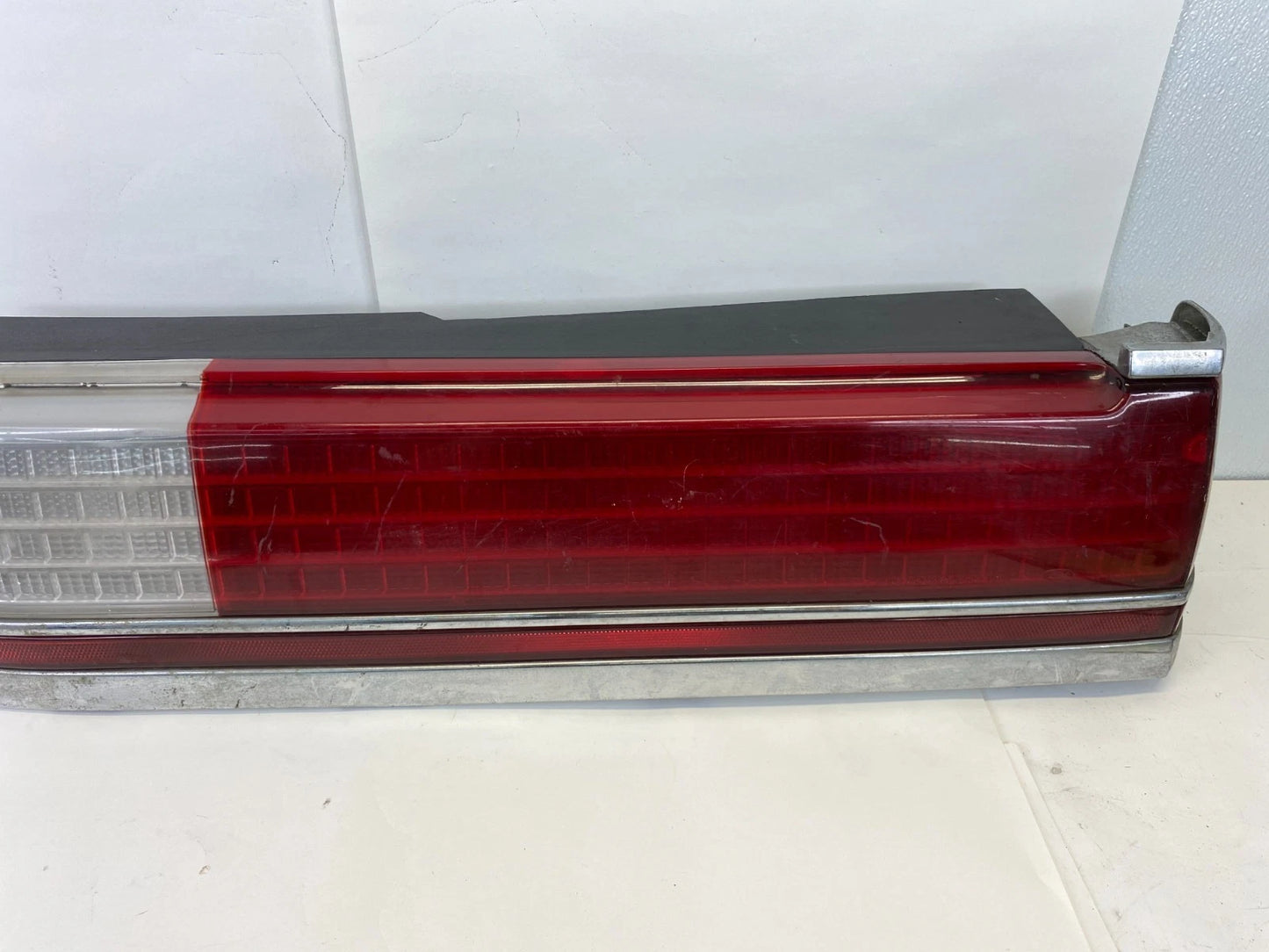 1988-1991 MERCURY GRAND MARQUIS TAILLIGHT TAIL LIGHT LAMP PASSENGER RIGHT OEM