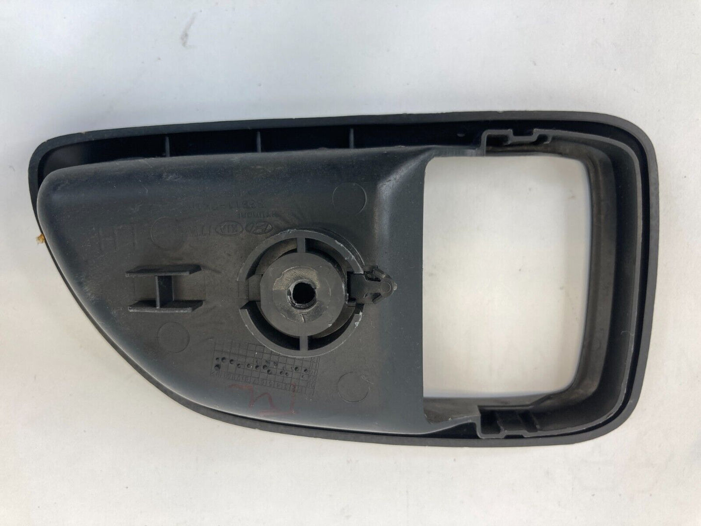 2010-2013 Kia Soul Rear Left Inner Door Handle Cover Bezel Trim 82611-2K100 OEM