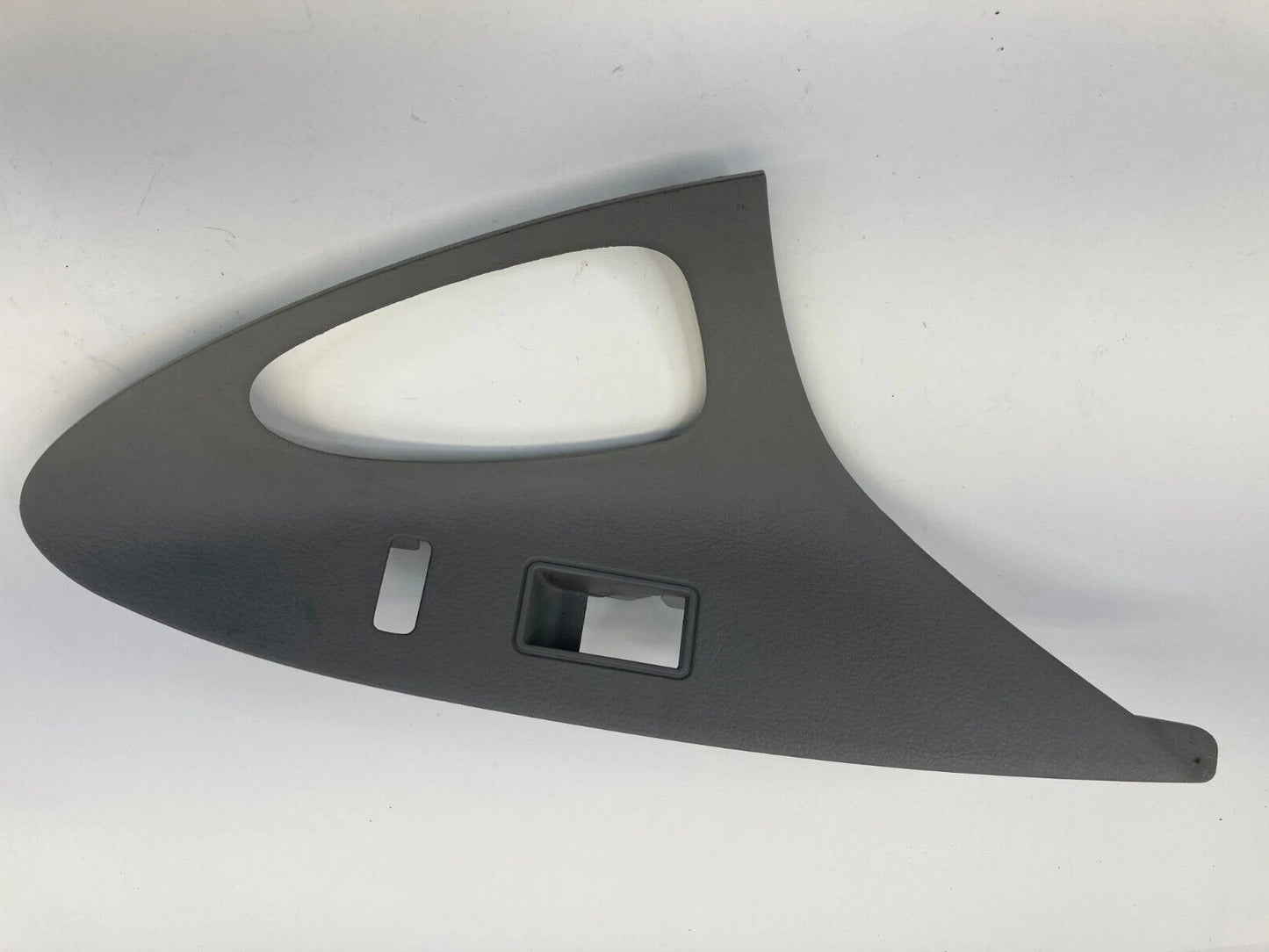 10 11 TOYOTA CAMRY FRONT RIGHT SIDE DOOR WINDOW SWITCH BEZEL TRIM 74231-06300