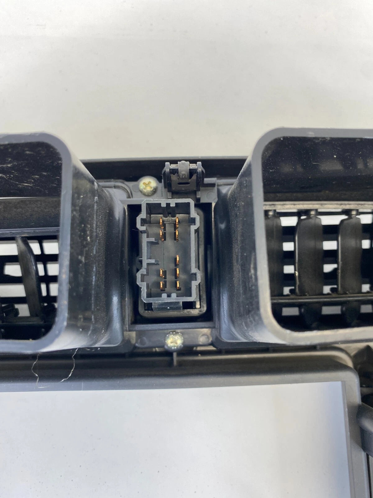 01-05 HONDA CIVIC CENTER DASH RADIO CLIMATE BEZEL PANEL W/ AIR VENT & HAZARD OEM