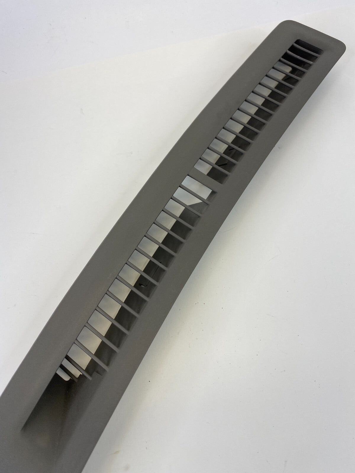 03 04 05 06 07 08 Infiniti FX35 Dash Left Driver Side Defroster Grille Vent OEM